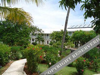 Hut Pointe Inn Governor's Harbour Buitenkant foto